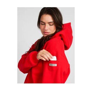 Comfrt Travel Essentials Zip Hoodie Crimson XS - Viral on Tiktok